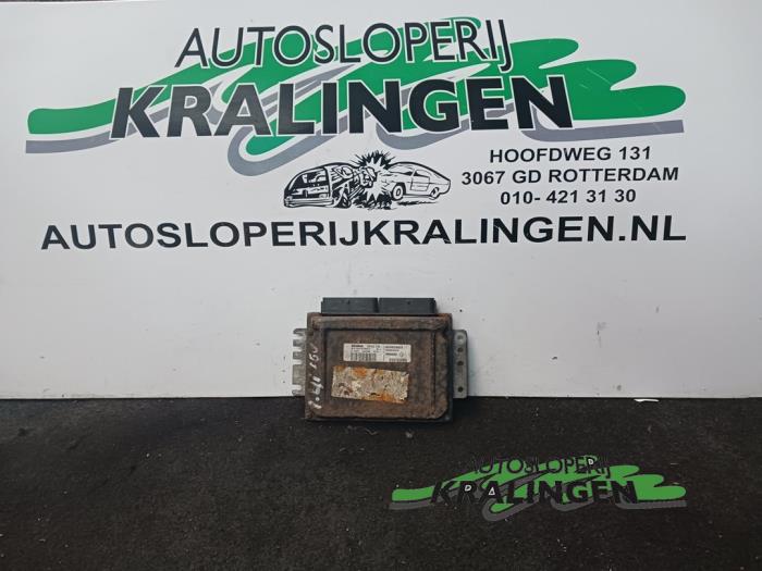 Used Engine management computer Renault Megane (BA) 1.4 16V Price € 99,99 Margin scheme offered by Autosloperij Kralingen B.V.
