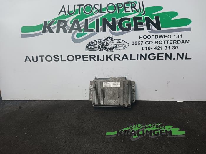 Used Engine management computer Renault Clio II (BB/CB) 1.4 Price € 99,99 Margin scheme offered by Autosloperij Kralingen B.V.