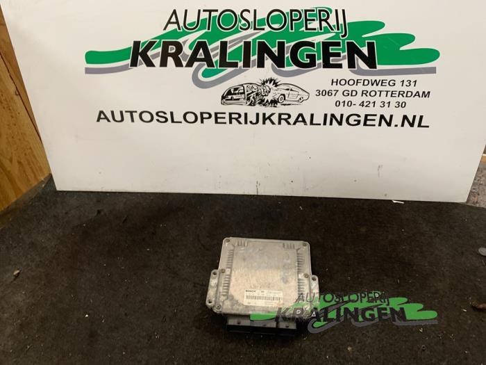 Used Engine management computer Renault Laguna II (BG) 1.9 dCi 120 Price € 29,99 Margin scheme offered by Autosloperij Kralingen B.V.