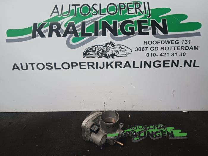 Gebrauchte Drosselklappengehäuse Renault Megane II (BM/CM) 2.0 16V Preis € 35,00 Margenregelung angeboten von Autosloperij Kralingen B.V.