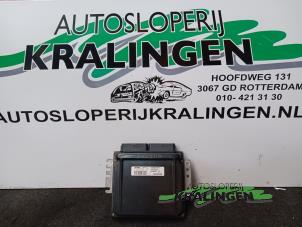 Usados Ordenador de gestión de motor Renault Clio II (BB/CB) 1.4 16V Precio de solicitud ofrecido por Autosloperij Kralingen B.V.