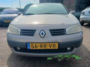 Used Front bumper Renault Megane II CC (EM) 1.6 16V Price € 100,00 Margin scheme offered by Autosloperij Kralingen B.V.