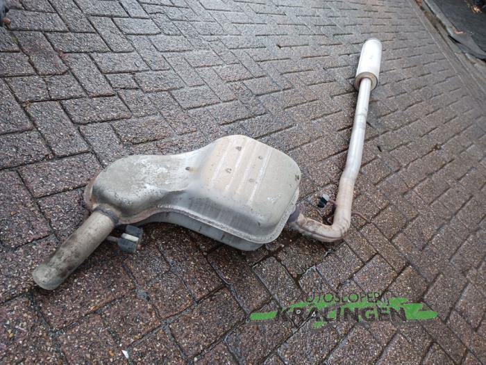 Exhaust (complete) from a Volvo V70 (SW) 2.4 T 20V 2000