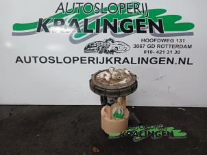 Używane Pompa benzynowa Smart Fortwo Coupé (450.3) 0.7 Cena na żądanie oferowane przez Autosloperij Kralingen B.V.