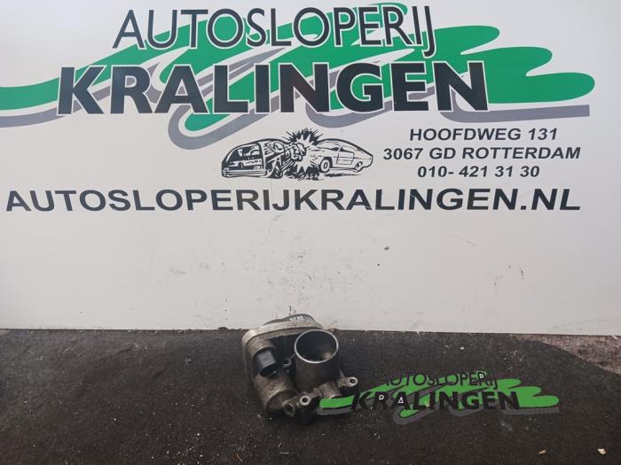 Gebrauchte Drosselklappengehäuse Volkswagen Polo IV (9N1/2/3) 1.2 Preis € 50,00 Margenregelung angeboten von Autosloperij Kralingen B.V.