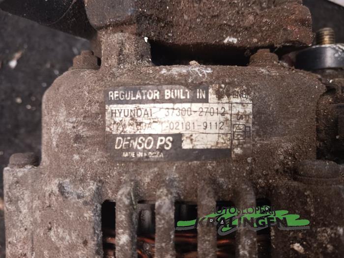 Dynamo van een Kia Carens II (FJ) 2.0 CRDI 16V 2004