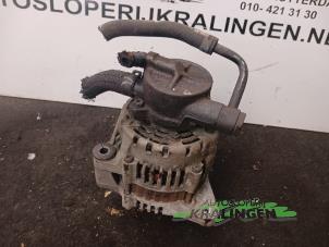 Dynamo van een Kia Carens II (FJ) 2.0 CRDI 16V 2004