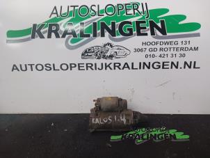 Używane Rozrusznik Chevrolet Kalos (SF48) 1.4 Cena € 25,00 Procedura marży oferowane przez Autosloperij Kralingen B.V.