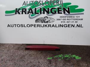 Used Third brake light Renault Clio II (BB/CB) 1.2 Price on request offered by Autosloperij Kralingen B.V.