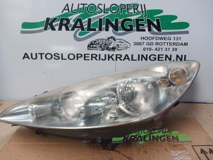 Used Headlight, left Peugeot 308 (4A/C) 1.6 VTI 16V Price € 50,00 Margin scheme offered by Autosloperij Kralingen B.V.