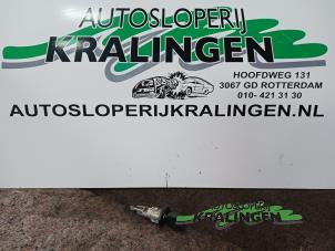 Used Door lock cylinder, left Skoda Fabia (6Y5) 1.4i Price € 40,00 Margin scheme offered by Autosloperij Kralingen B.V.