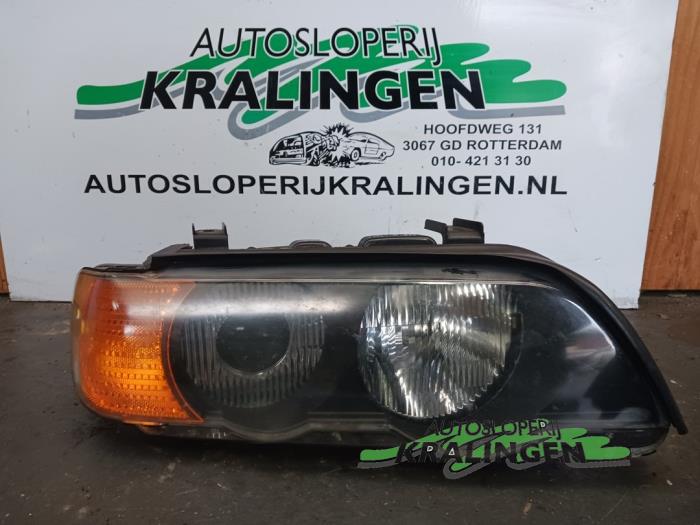 Begagnade Strålkastare, höger BMW X5 (E53) 3.0 24V Pris € 199,99 Marginaltabell erbjuds av Autosloperij Kralingen B.V.