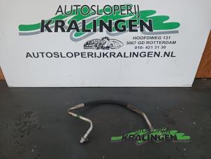 Usados Tubo de aire acondicionado Peugeot 107 1.0 12V Precio € 25,00 Norma de margen ofrecido por Autosloperij Kralingen B.V.