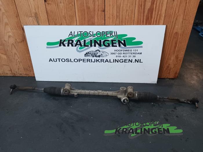 Begagnade Styrbox Peugeot 107 1.0 12V Pris € 100,00 Marginaltabell erbjuds av Autosloperij Kralingen B.V.