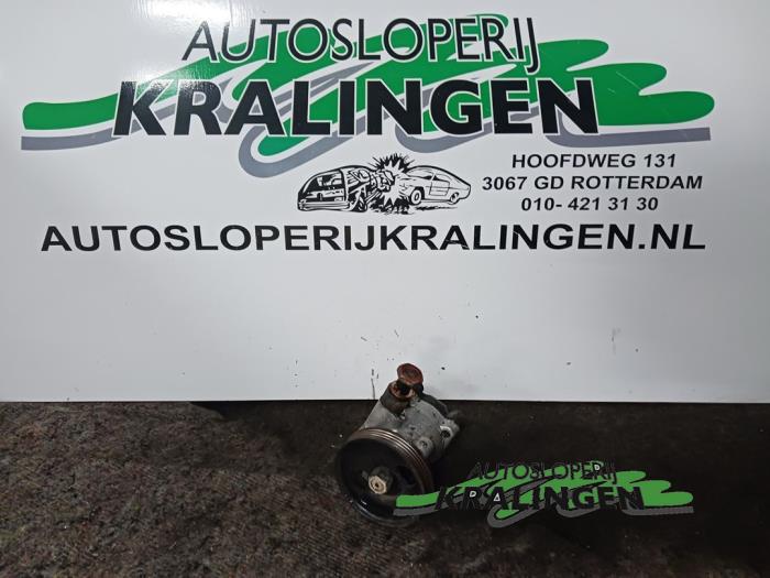 Usagé Pompe de direction Hyundai Getz 1.3i 12V Prix € 50,00 Règlement à la marge proposé par Autosloperij Kralingen B.V.