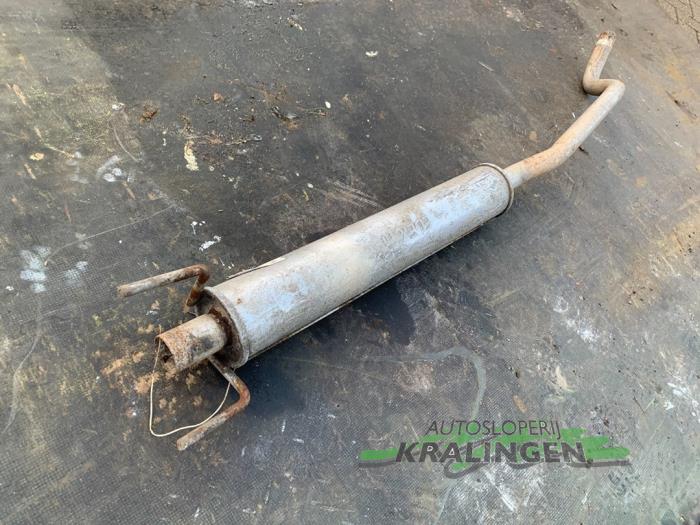 Exhaust middle silencer from a Opel Corsa C (F08/68) 1.2 16V 2004