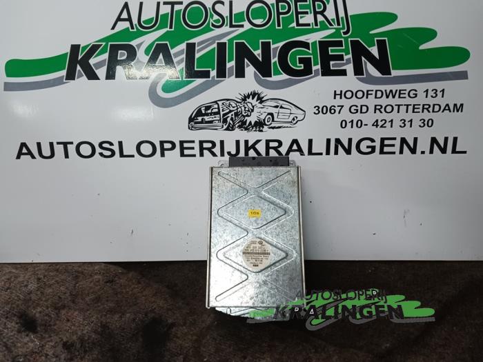 Radio amplifier - Autosloperij Kralingen B.V. | ProxyParts.com