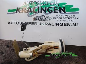 Used Petrol pump BMW X5 (E53) 3.0 24V Price € 100,00 Margin scheme offered by Autosloperij Kralingen B.V.