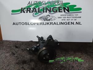 Used Power steering pump BMW 7 serie (E65/E66/E67) 730d 24V Price on request offered by Autosloperij Kralingen B.V.