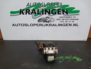 Usagé Pompe ABS Volvo S80 (TR/TS) 2.4 20V 140 Prix € 75,00 Règlement à la marge proposé par Autosloperij Kralingen B.V.