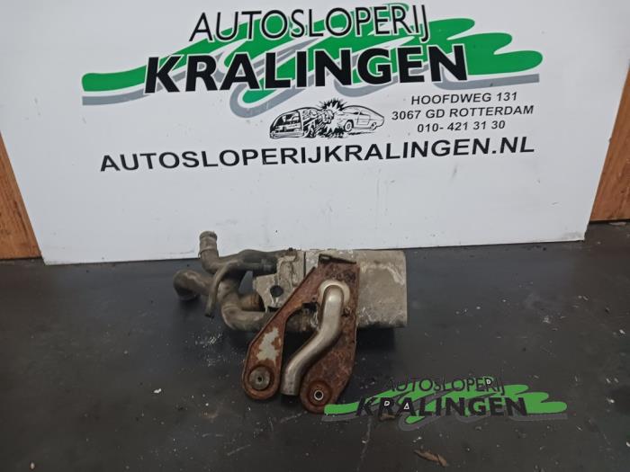 Gebrauchte Heizungsventil BMW 7 serie (E65/E66/E67) 730d 24V Preis € 50,00 Margenregelung angeboten von Autosloperij Kralingen B.V.