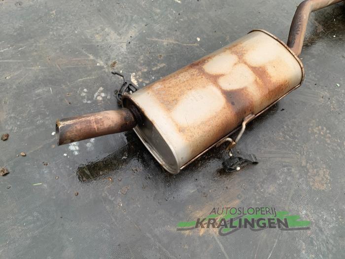 Exhaust central + rear silencer from a BMW 3 serie (E46/4) 318i 2000