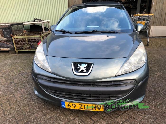 Front bumper Peugeot 207/207+ 1.4 16V VTi EZQC - 7401EN