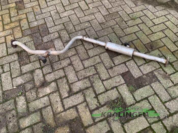 Gebrauchte Auspuff Mitteldämpfer Mitsubishi Colt (CJ) 1.3 GL,GLX 12V Preis € 35,00 Margenregelung angeboten von Autosloperij Kralingen B.V.