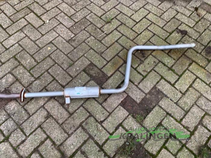 Gebrauchte Auspuff Mitteldämpfer Suzuki Swift (SF310/413) 1.3i 16V Preis € 35,00 Margenregelung angeboten von Autosloperij Kralingen B.V.