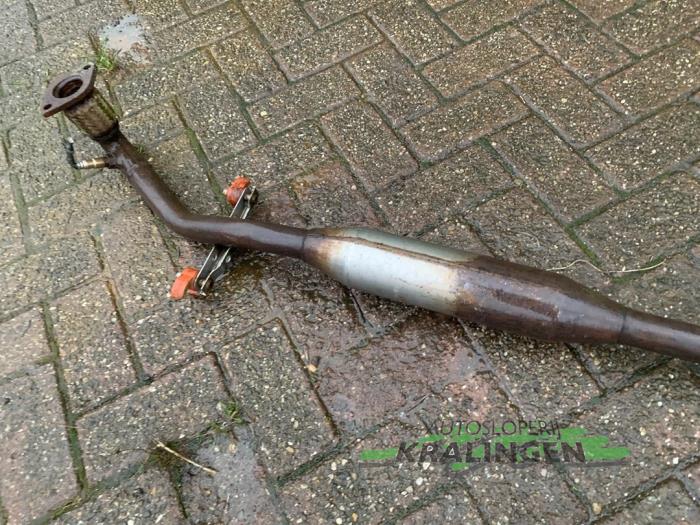 Exhaust middle silencer from a Hyundai i10 (F5) 1.1i 12V