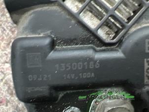 Dynamo van een Opel Astra J (PC6/PD6/PE6/PF6) 1.7 CDTi 16V 125 2009