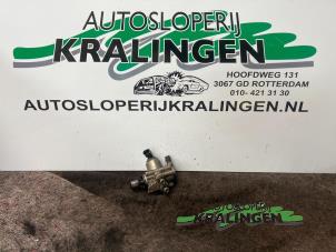 Usagé Pompe haute pression Volkswagen Golf V (1K1) 2.0 FSI 16V Prix € 150,00 Règlement à la marge proposé par Autosloperij Kralingen B.V.