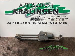 Usagé Moteur + mécanique essuie-glace Volkswagen Golf V (1K1) 2.0 FSI 16V Prix € 50,00 Règlement à la marge proposé par Autosloperij Kralingen B.V.