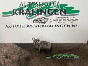 Used Rear brake calliper, left Volkswagen Golf V (1K1) 2.0 FSI 16V Price € 50,00 Margin scheme offered by Autosloperij Kralingen B.V.