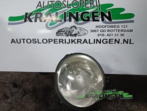 Gebrauchte Scheinwerfer rechts Volkswagen Lupo (6X1) 1.2 TDI 3L Preis € 25,00 Margenregelung angeboten von Autosloperij Kralingen B.V.