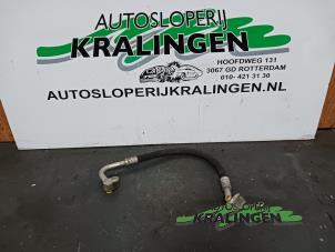 Usagé Tuyau clim Volkswagen Touran (1T1/T2) 2.0 FSI 16V Prix € 25,00 Règlement à la marge proposé par Autosloperij Kralingen B.V.