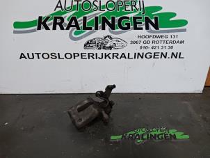 Usagé Etrier de frein (pince) arrière droit Volkswagen Touran (1T1/T2) 2.0 FSI 16V Prix € 50,00 Règlement à la marge proposé par Autosloperij Kralingen B.V.