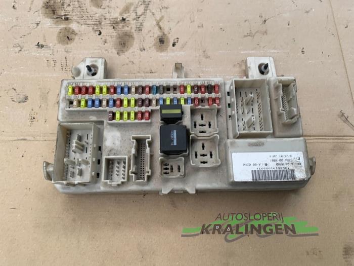 Fuse box from a Ford Focus 2 Wagon 1.6 16V 2006