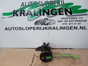 Usagé Pompe direction assistée Kia Picanto (BA) 1.0 12V Prix € 50,00 Règlement à la marge proposé par Autosloperij Kralingen B.V.