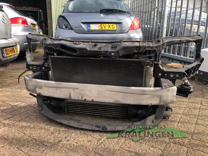 Begagnade Front Opel Corsa D 1.3 CDTi 16V ecoFLEX Pris € 99,99 Marginaltabell erbjuds av Autosloperij Kralingen B.V.