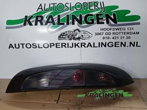 Usagé Feu arrière gauche Opel Corsa C 1.2 16V Twin Port Prix € 40,00 Règlement à la marge proposé par Autosloperij Kralingen B.V.