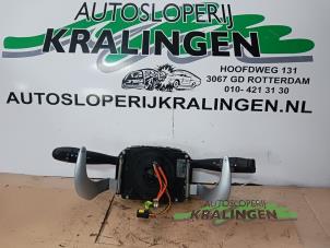 Używane Przelacznik Combi kolumny kierownicy Peugeot 1007 (KM) 1.4 Cena na żądanie oferowane przez Autosloperij Kralingen B.V.