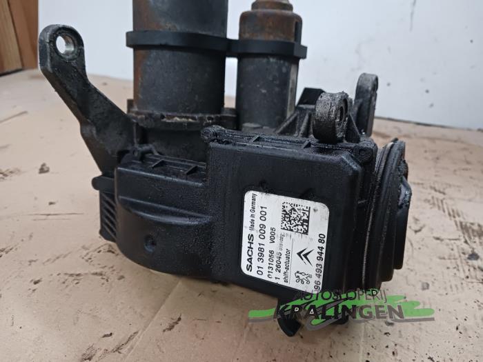 Robotised gearbox from a Peugeot 1007 (KM) 1.4 2005