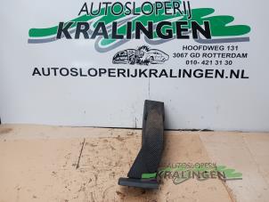 Usados Sensor de posición de acelerador Austin Mini Open (R52) 1.6 16V One Precio € 40,00 Norma de margen ofrecido por Autosloperij Kralingen B.V.