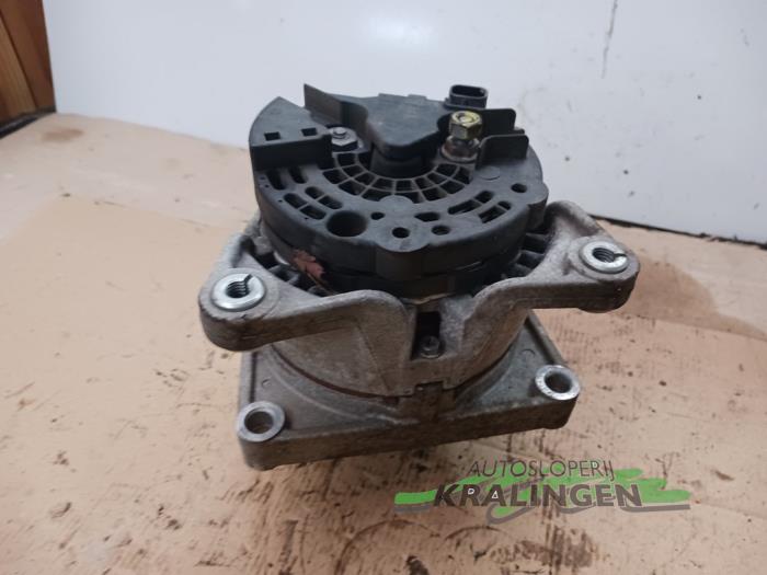 Dynamo van een Opel Meriva (A) 1.6 16V 2008