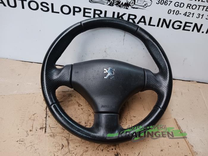 Steering wheel from a Peugeot 206 SW (2E/K) 1.6 16V 2003