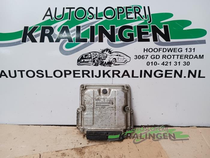 Used Engine management computer Dodge Ram Van 2.5 CRD Price € 49,99 Margin scheme offered by Autosloperij Kralingen B.V.