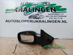 Used Wing mirror, left Renault Scénic II (JM) 2.0 16V Price € 75,00 Margin scheme offered by Autosloperij Kralingen B.V.
