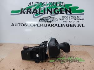 Usagé Levier de sélection automatique Renault Scénic II (JM) 2.0 16V Prix € 150,00 Règlement à la marge proposé par Autosloperij Kralingen B.V.