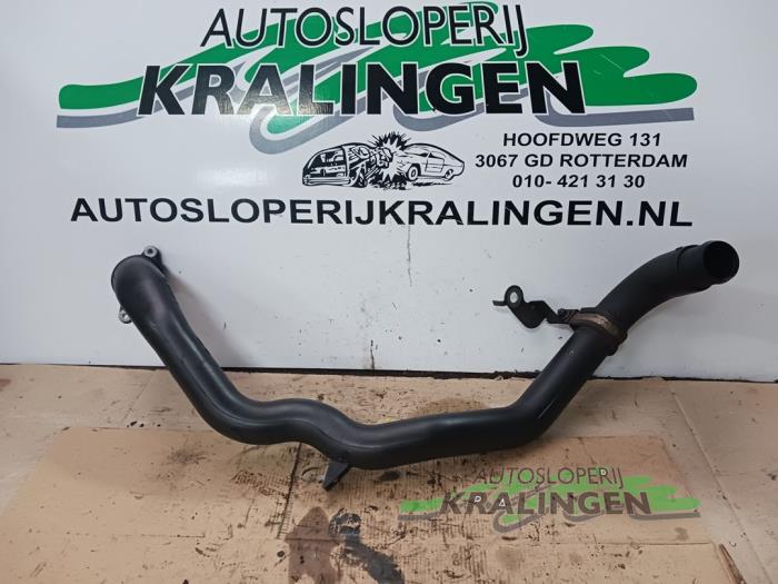 Usagé Tube intercooler Opel Corsa D 1.3 CDTi 16V ecoFLEX Prix € 40,00 Règlement à la marge proposé par Autosloperij Kralingen B.V.